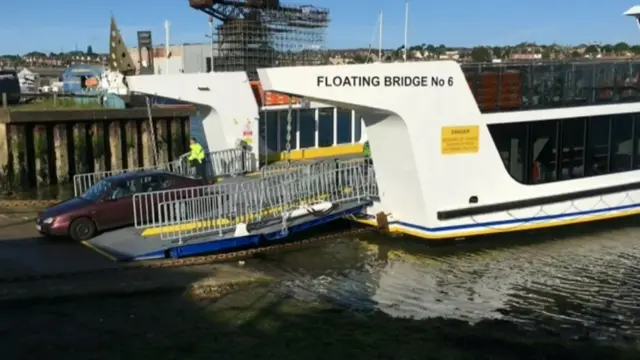 floating bridge