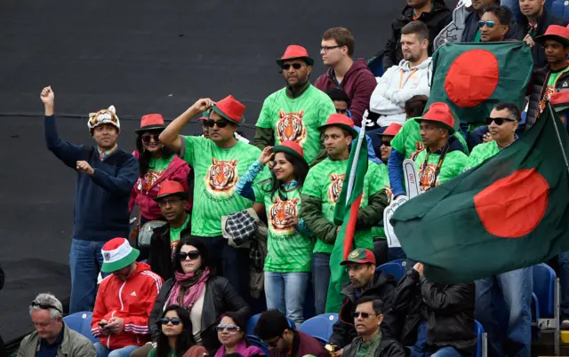 Bangladesh fans