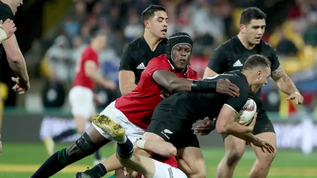 Maro Itoje