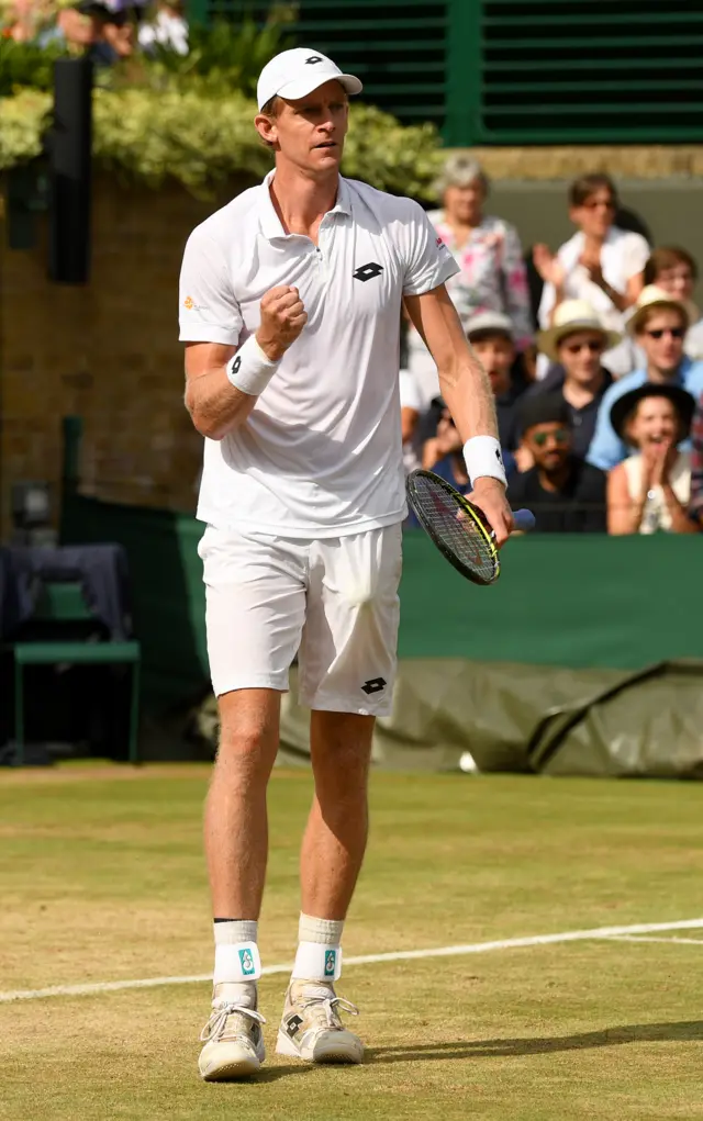 Anderson celebrates