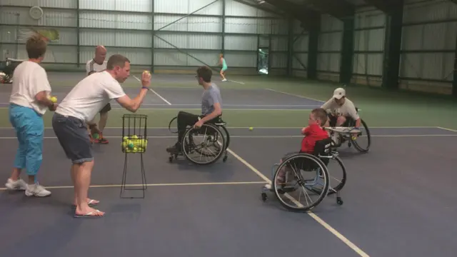 Wheelchair tennis coaching