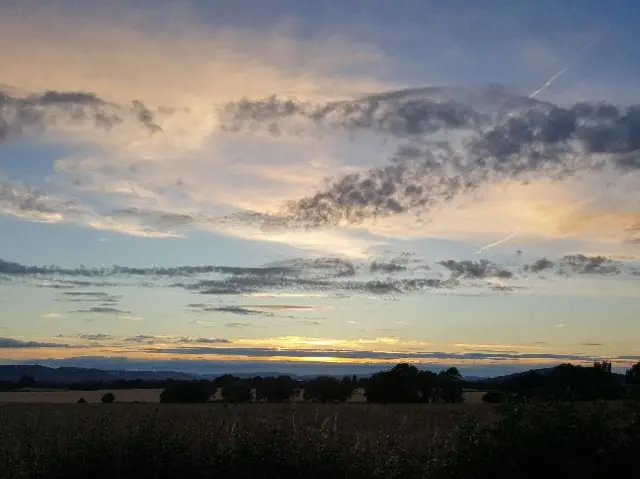 skies over Eaton Bishop