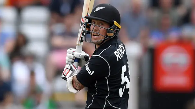 Luke Ronchi