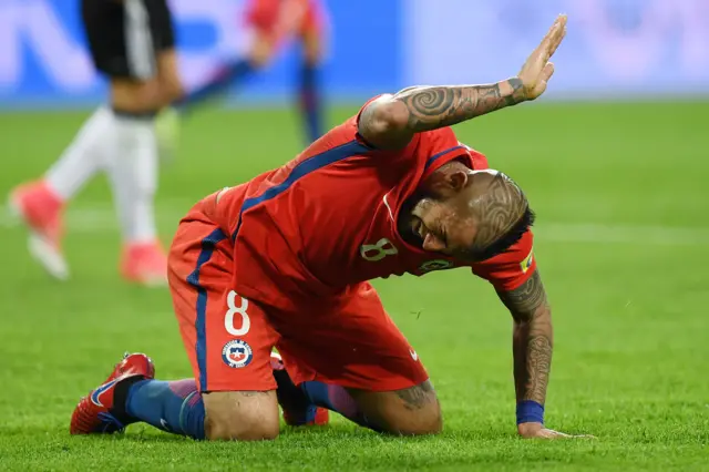 Arturo Vidal reacts