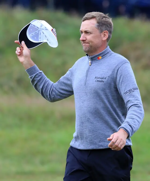 Ian Poulter waves