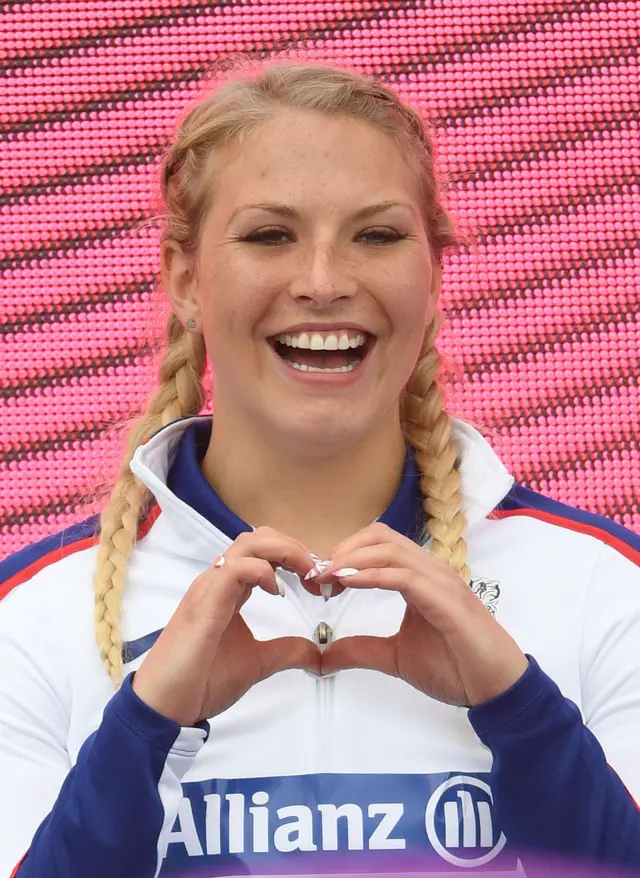 Sammi Kinghorn