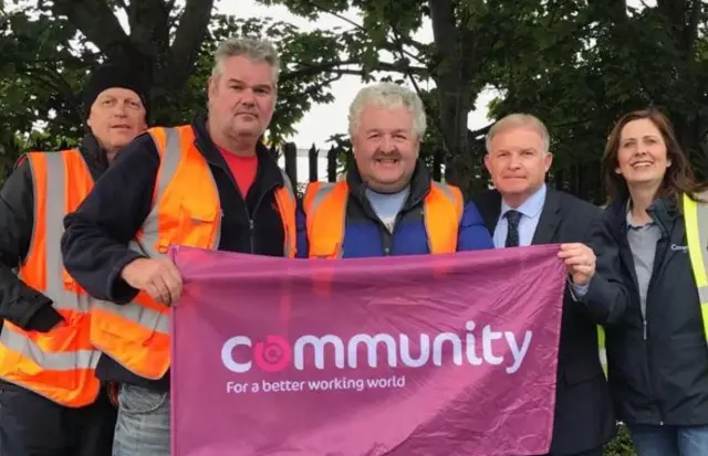 Picket line at Rom Sheffield