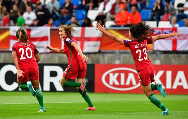 Carolina Mendes scores for Portugal