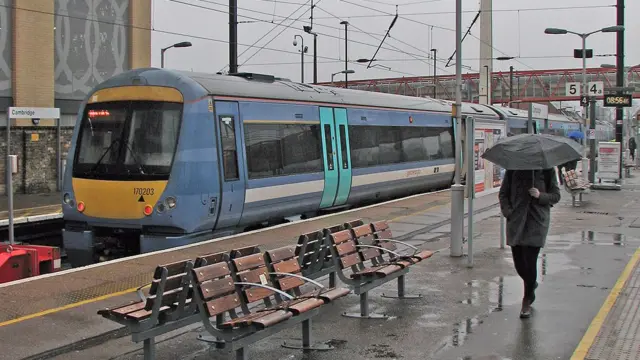 Train at Cambridge station