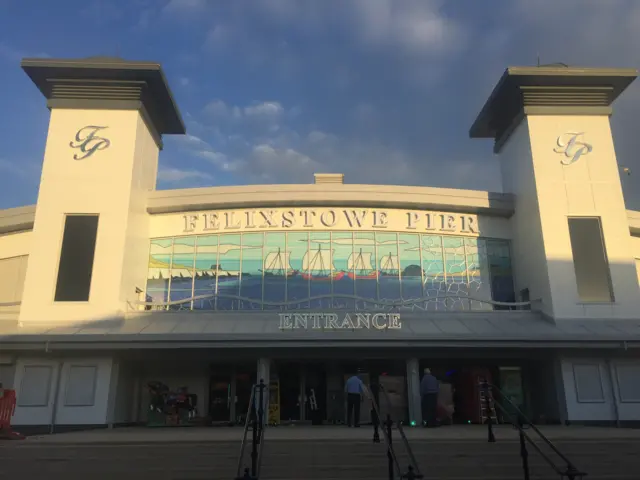 Felixstowe Pier