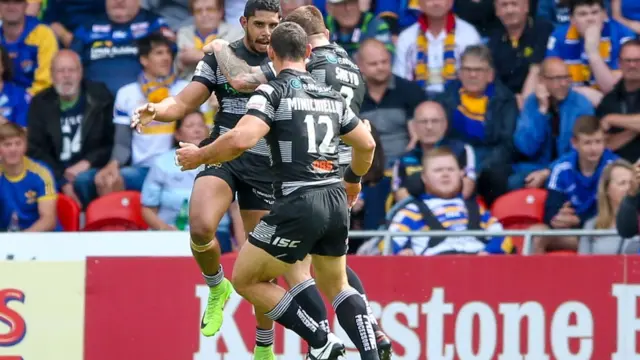 Albert Kelly celebrates try