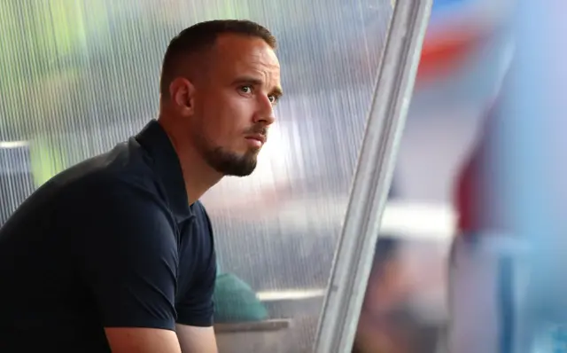 Mark Sampson