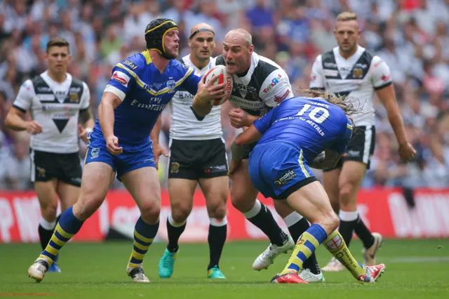 Gareth Ellis blasts through the Warrington defence at last year's Challenge Cup final