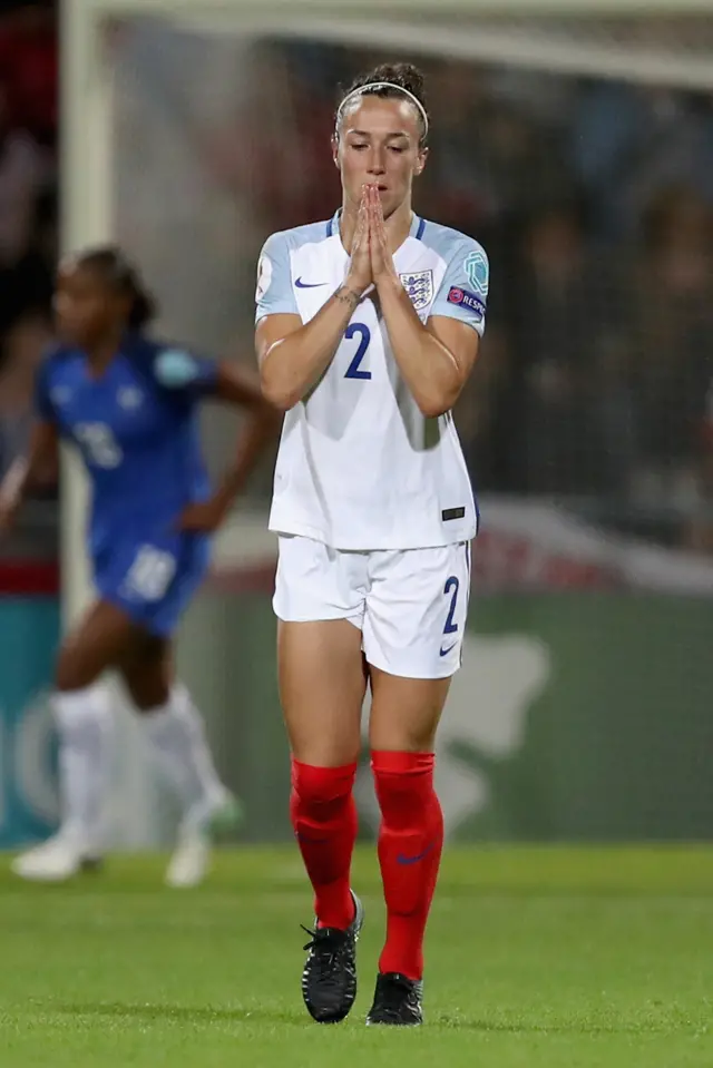 Lucy Bronze