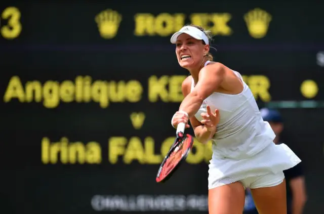 Kerber 6-4 6-4 Falconi