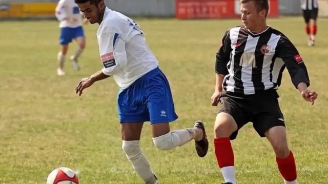 Kevin Malthouse playing for Tilbury FC (right)