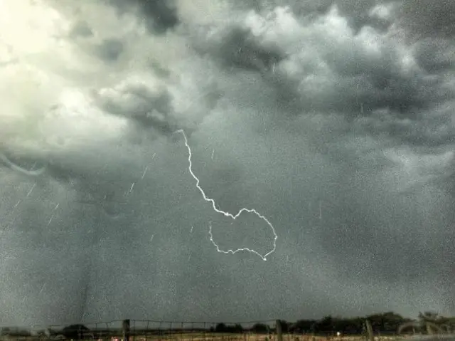 Bolt of lightening