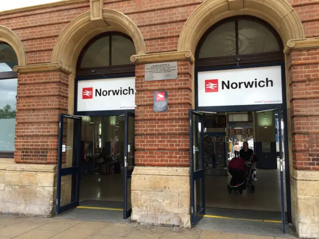 Norwich railway station