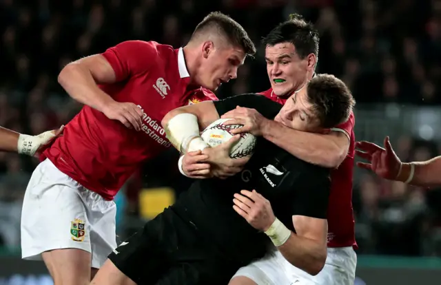 Owen Farrell and Jonny Sexton