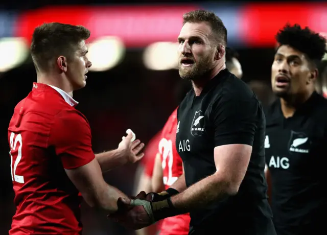 Owen Farrell and Kieran Read