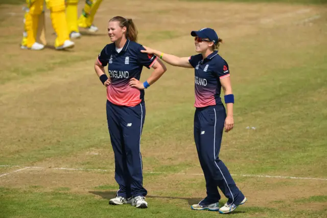 Anya Shrubsole & Heather Knight