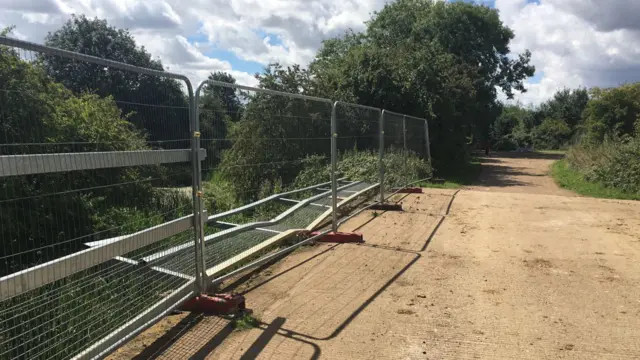 Temporary fencing at Irthlingborough Lakes and Meadows