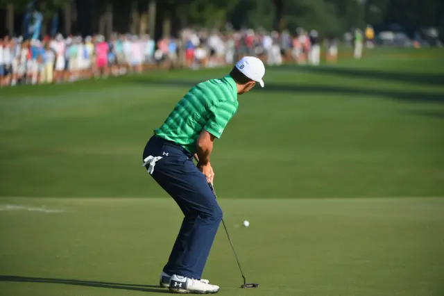 Jordan Spieth misses a putt