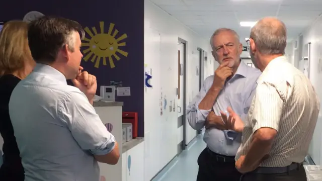 Jeremy Corbyn with hospital staff