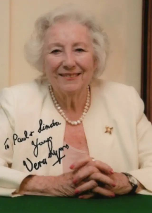 vera lynn signature