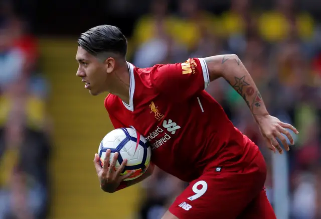 Liverpool's Roberto Firmino celebrates