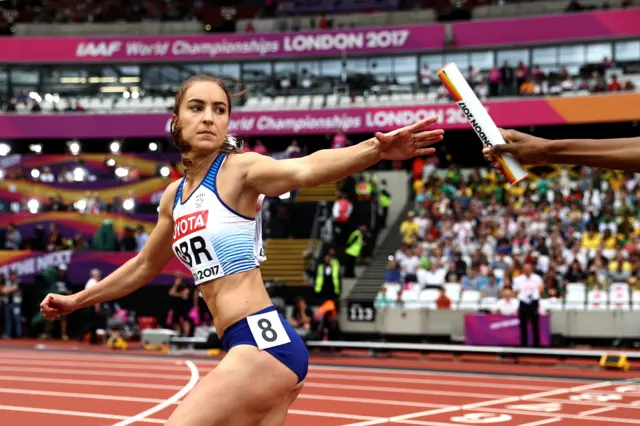 Women's 4x400m