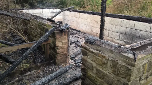 bird watching hide destroyed by fire in Anglers park, Wakefield