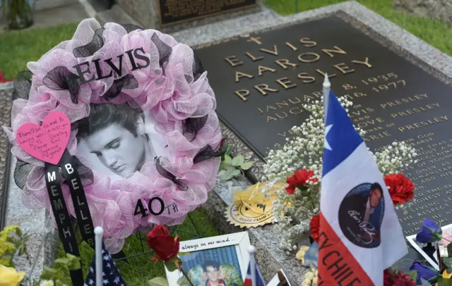 Elvis Presley's grave