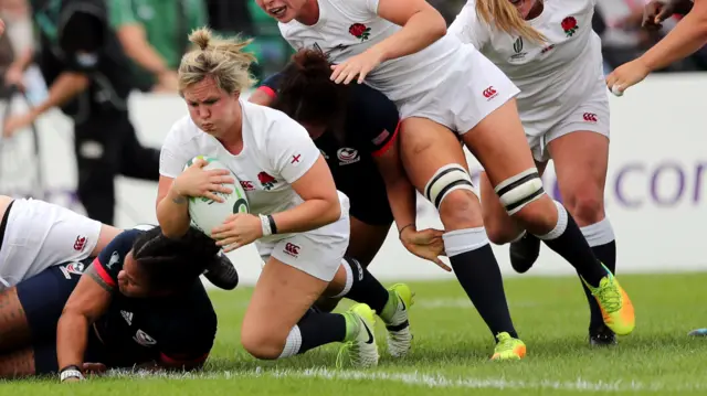 Marlie Packer crosses the line to score a try