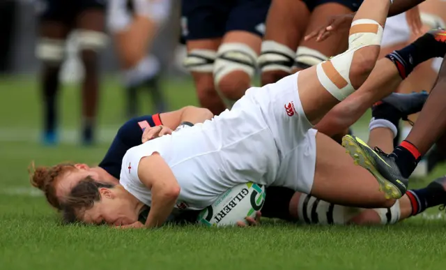 Katie McLean of England score's a try