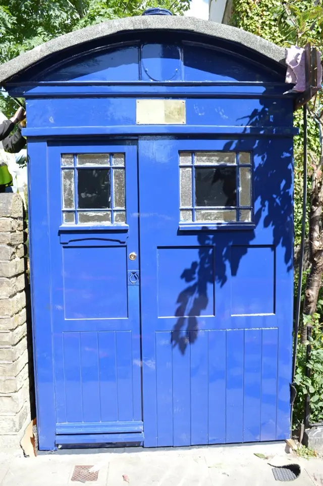 Almondbury Police Box