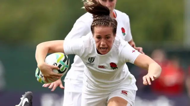 Emily Scarratt in action