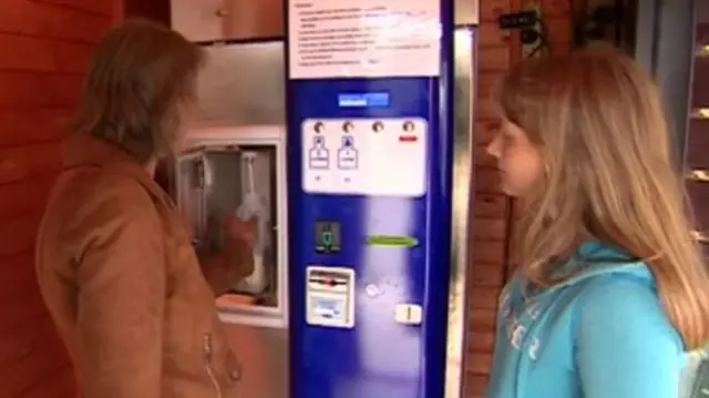 Milk vending machine