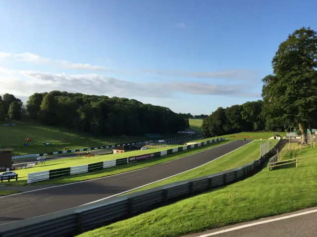 cadwell park this morning