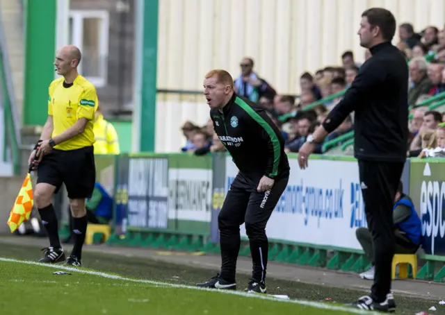 Neil Lennon urges his Hibs side on against Hamilton