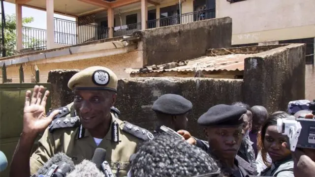 Uganda's Inspector General of Police, Kale Kayihura (L) says a suspect has confessed to killing eight women