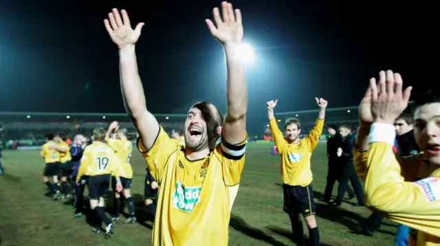 Burton players celebrate in 2006