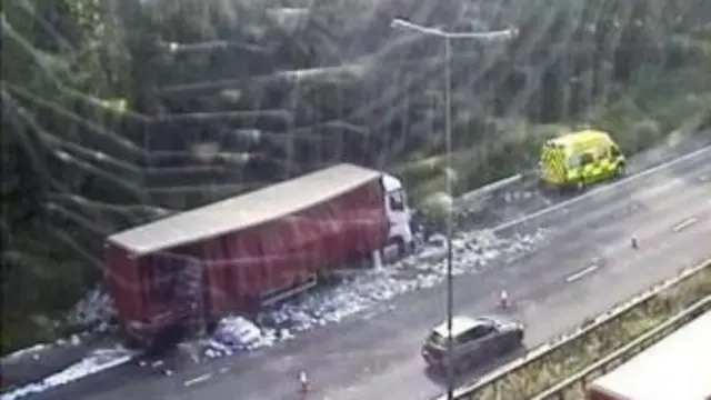 M6 crash