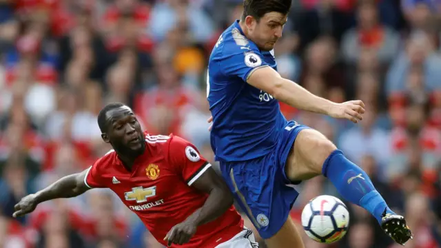 Lukaku foul