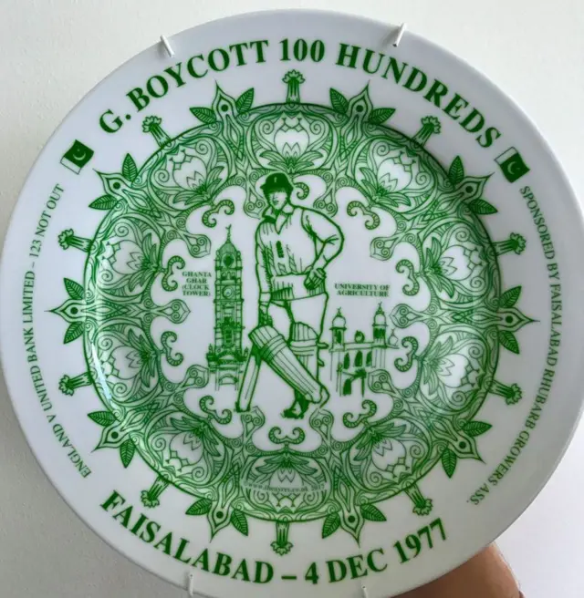 Boycott plate