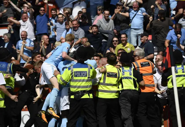 Crowd after goal