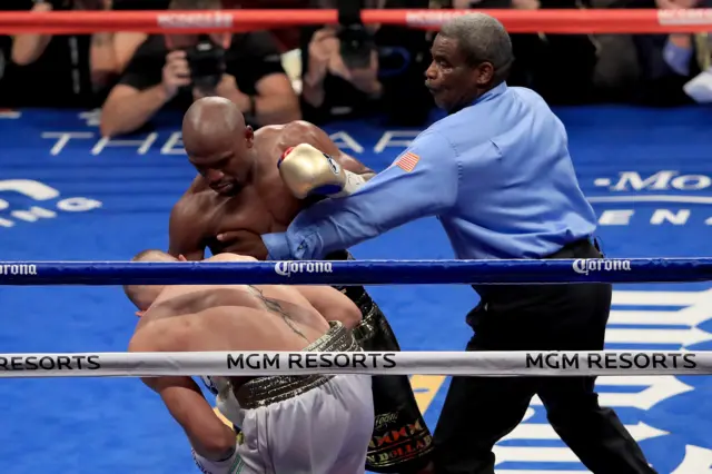 Mayweather wins