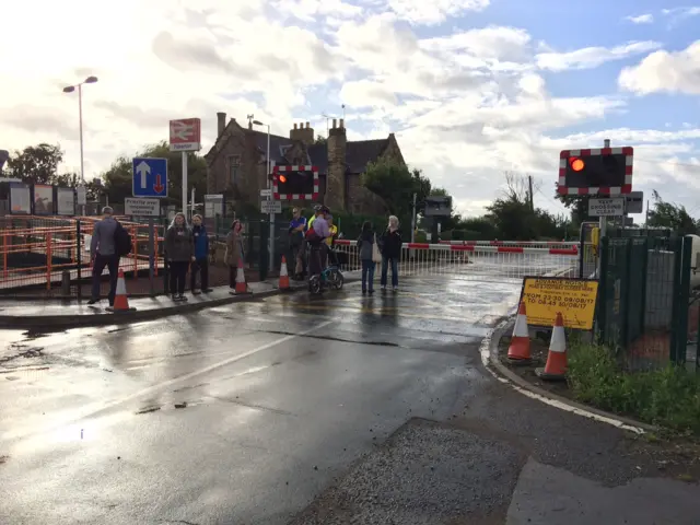 Fiskerton railway crossing