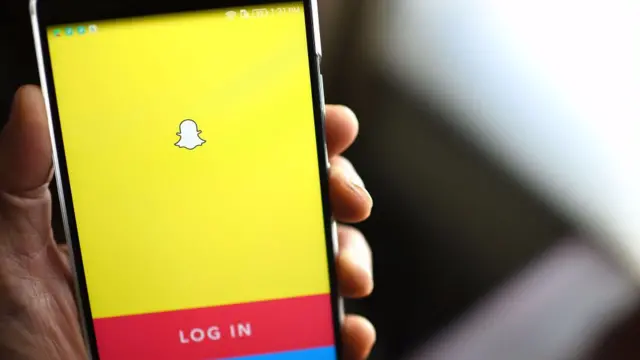 The Snapchat login screen