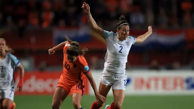 Lucy Bronze